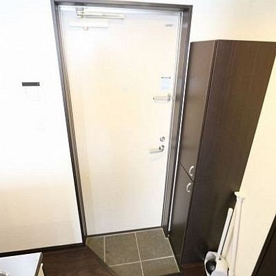 玄関内