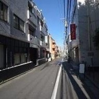 マンション前道路