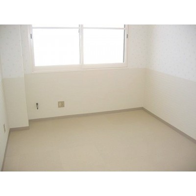 部屋毎にクロス、床のデザインに違いがあります