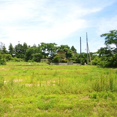 東に向かって