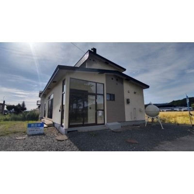 【リフォーム前】外観は屋根壁を塗装します。庭の整地も行い、駐