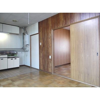 居間