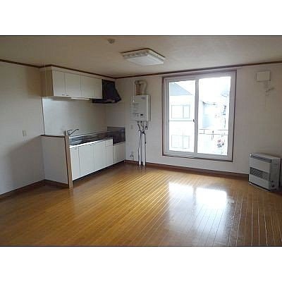 居間+キッチン