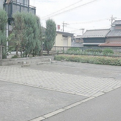 物件前駐車場