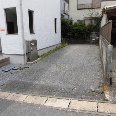 隣地
