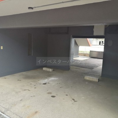 屋根付き駐車場3